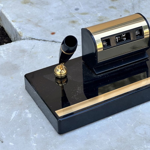 Vintage desk set with perpetual calendar and 2 pens, used, black and gold