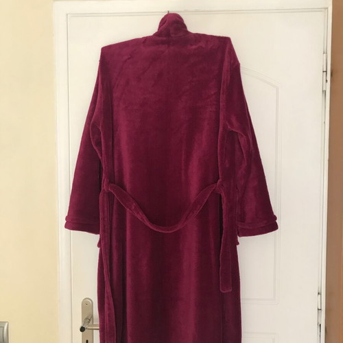 Long burgundy robe like new