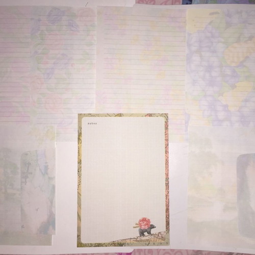 Set and letter papers new