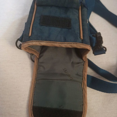 Digital camera case used with strap 16x10x5 cm