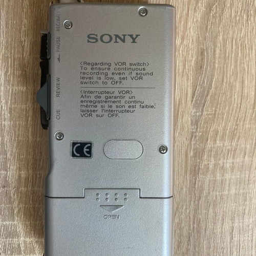 Sony V-O-R Microcassette-Corder M-540V used, journalistic voice recorder