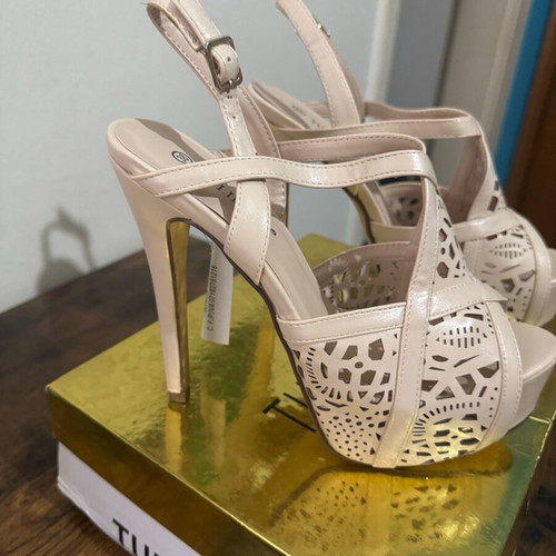Tulipano beige platform sandals size 38 new