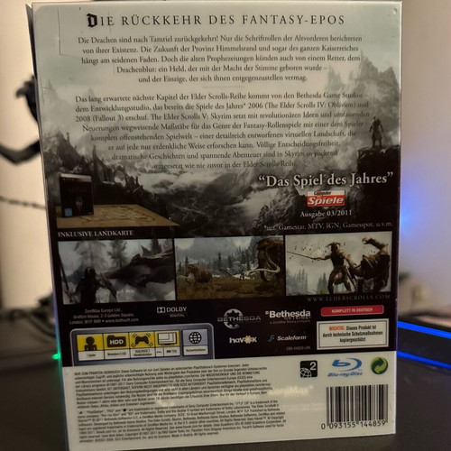 Skyrim PS3 Limited Deluxe Edition like new