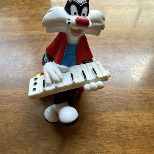 Looney Tunes Sylvester Playing Piano Figure used