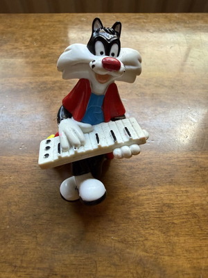 Looney Tunes Sylvester Playing Piano Figure used