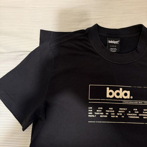 Men's t-shirt used, size large, black