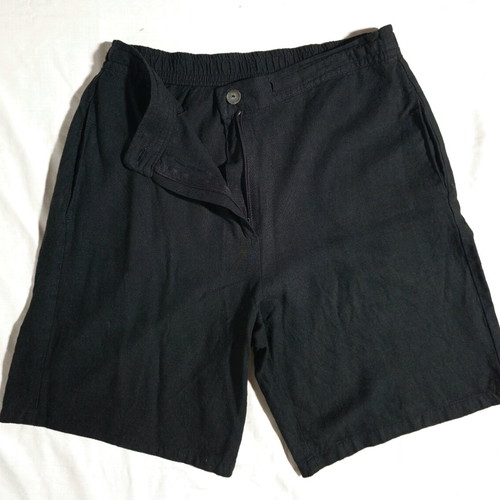 Black bermuda shorts in wide straight line like new, size S/M
