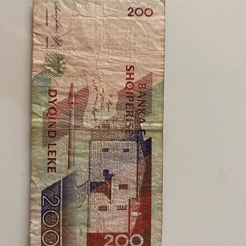 200 Lek banknote Albania