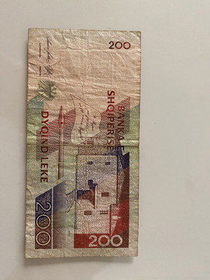 200 Lek banknote Albania
