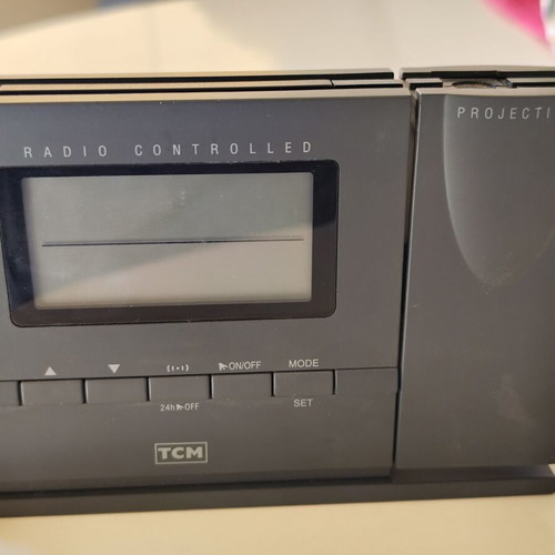 Digital Radio Controlled Alarm Clock TCM like new with time projection