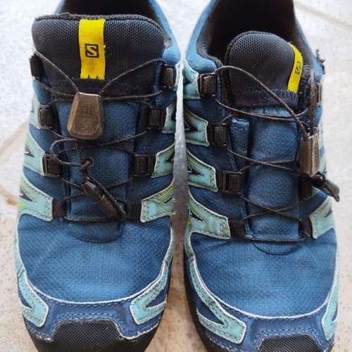 Salomon XA Pro V8 Kids Trail Running Shoes Size 37 Like New