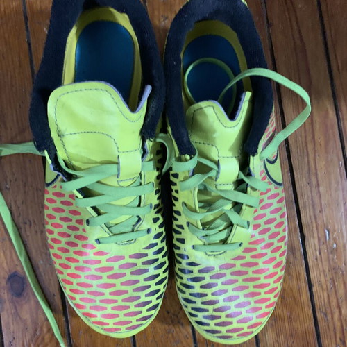 Football shoes size 37.5 like new