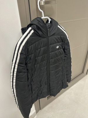 Adidas Originals black puffer jacket women's size Small like new