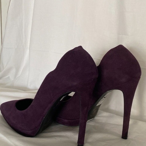 Tsakiris Mallas purple suede pumps like new, size 40