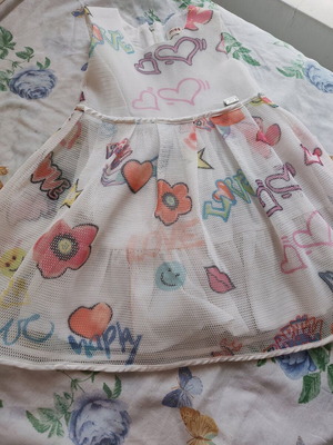 Girl's dress for 4 years with fur like new, white