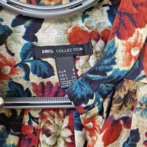 Mango shirt used floral design size S oversized model