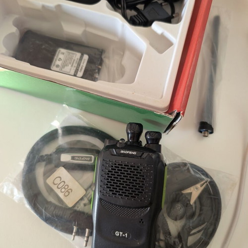 Baofeng GT-1 wireless walkie talkie set like new, 2 pieces