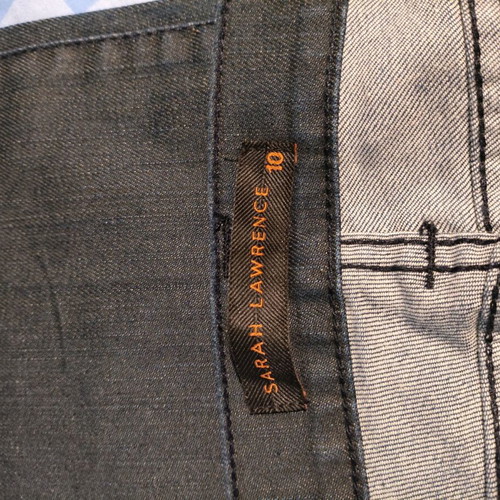 Sarah Laurence jeans new, dark with back pocket design, size 10