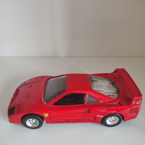 Ferrari F40 1:24 die-cast model used by MIRA