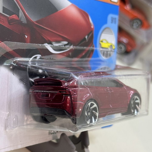 Hot Wheels Tesla Model X 2017 Red Metalflake Factory Fresh 9/10