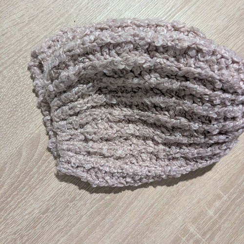 Knit cap used open pink