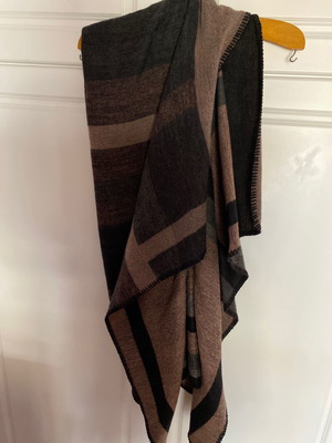 Wool scarf used with soft colors