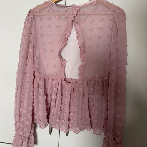Shein pink blouse with embossed patterns and back opening like new