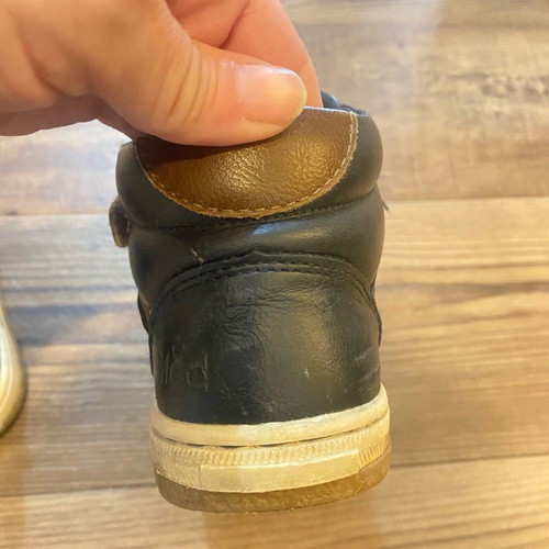 Anatomical kids boots used, size 28