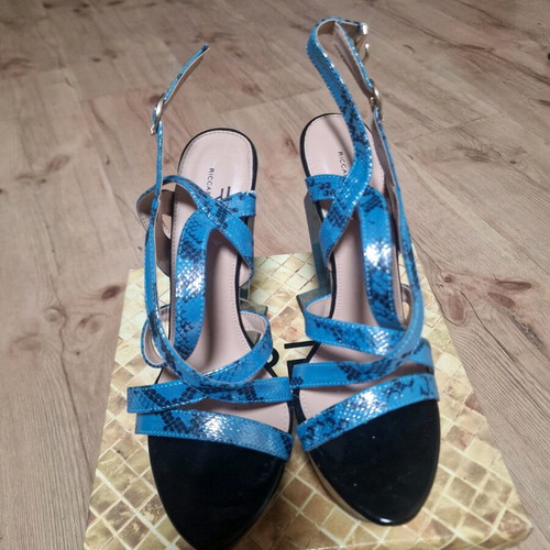 Blue women's high-heeled shoes new, size 36