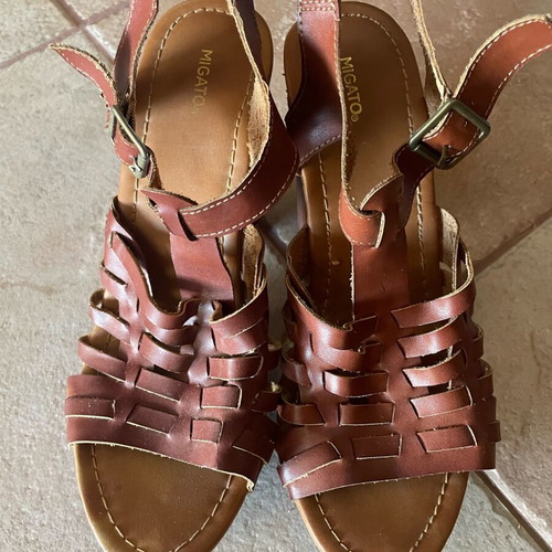 Migato platform sandals like new, size 40, brown with wooden heel