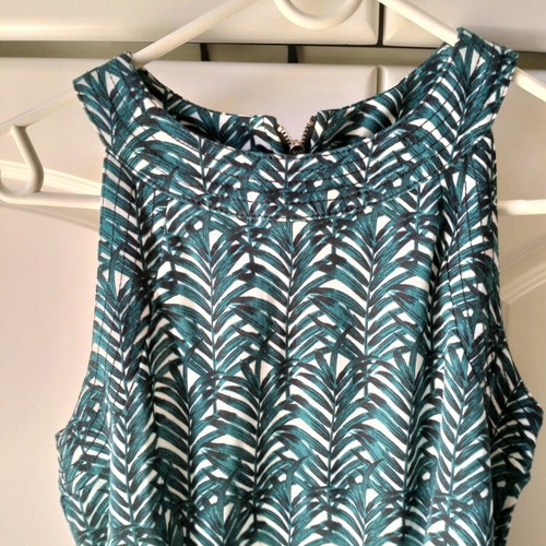 H&M bodycon dress green like new, size S