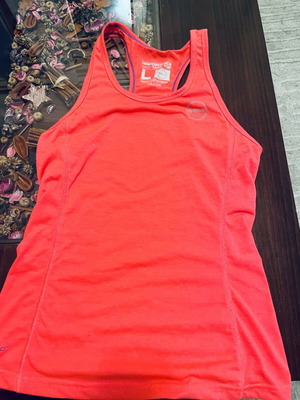GSA sports top like new, orange, size L