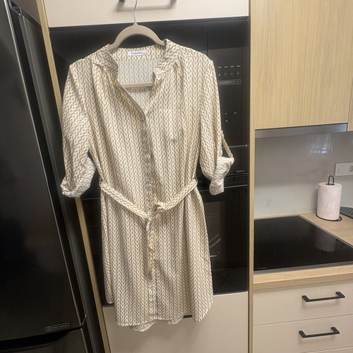 Mini dress like new, white and beige, size M