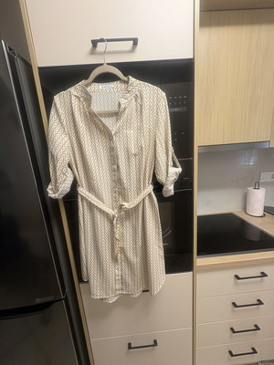 Mini dress like new, white and beige, size M