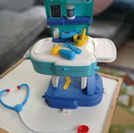 Doctor playset with backpack