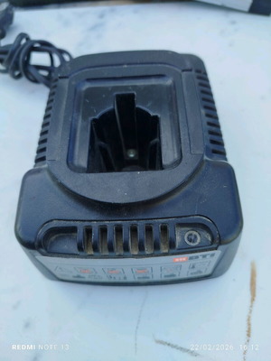 BTI UNIVERSAL 14.4-18V charger used