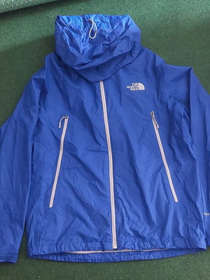 The North Face men's blue windbreaker like new