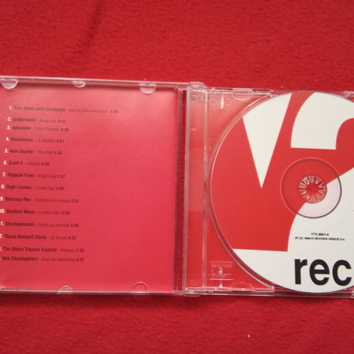 V2000 CD like new