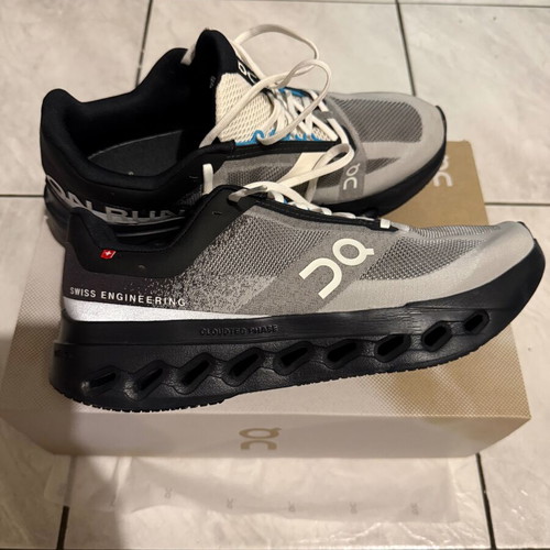 On Cloudsurfer Next Lumos sneakers size 42.5 like new black/dew