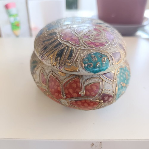Vintage Royal Satsuma Porcelain Jewelry Box used, hand-painted with 24K gold
