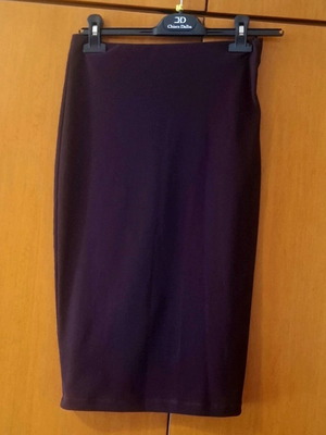 Μιντι φούστα Pink Woman σαν καινούργια, ελαστική εφαρμοστή, μωβ