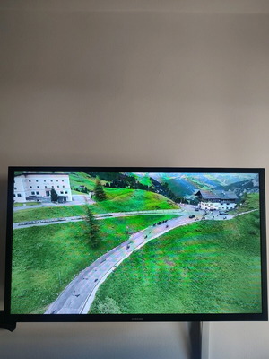 Samsung UE32T4302AK Smart TV 32" HD Ready LED HDR like new (2020)