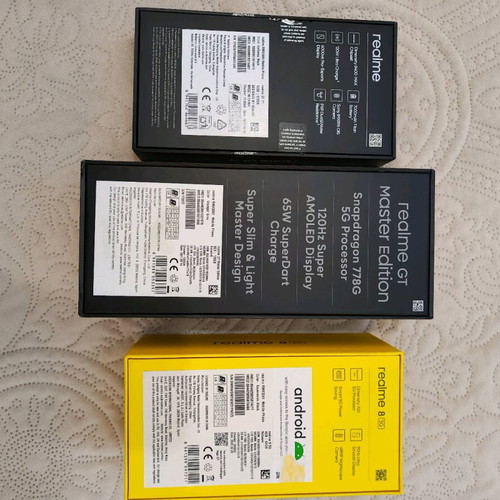 Кутии Realme GT7T, Realme 8 и Realme GT Master Edition като нови