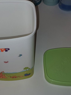 Hipp milk storage container