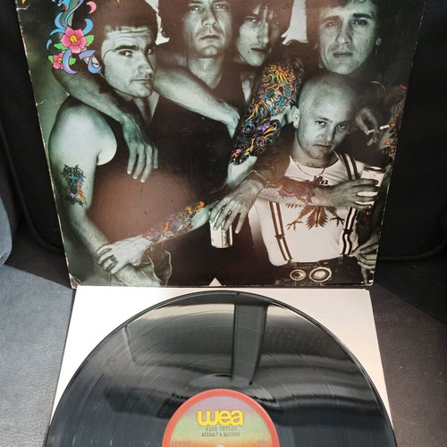 Rose Tattoo Assault & Battery record used, metal
