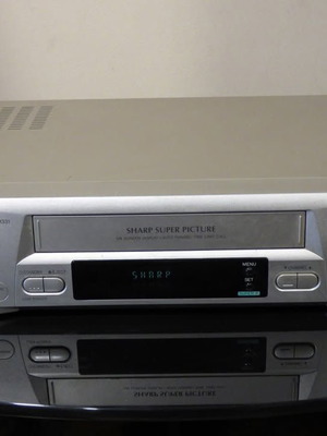 Sharp VC-M331 VHS Video Player μεταχειρισμένο, κλασικό retro μοντέλο
