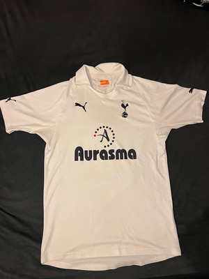 Gareth Bale Tottenham iconic jersey, size medium