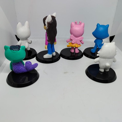 Gabby's Dollhouse collectible figures set of 6, like new