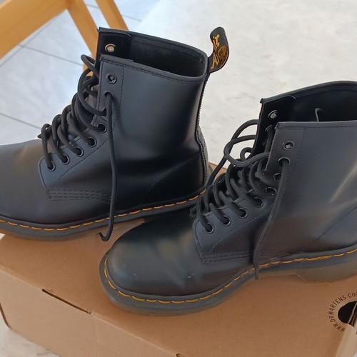 Dr. Martens 1460 black boots size 38 like new