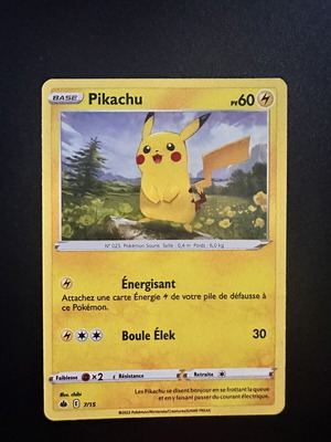 Pikachu 07/15 McDonalds 2022 Holo card like new